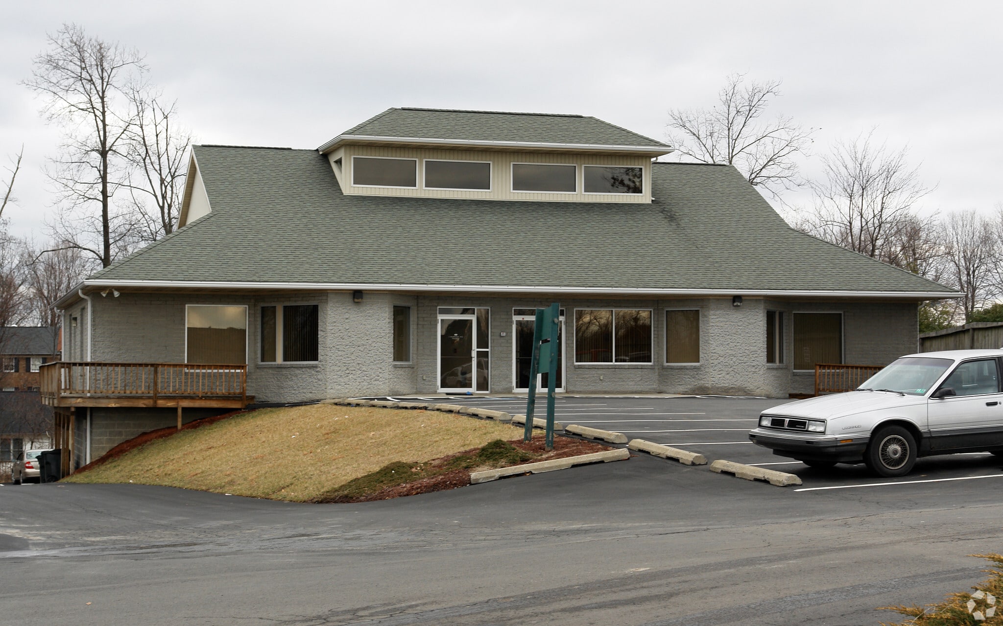 427-433 Carriage Dr, Beckley, WV for sale Primary Photo- Image 1 of 3