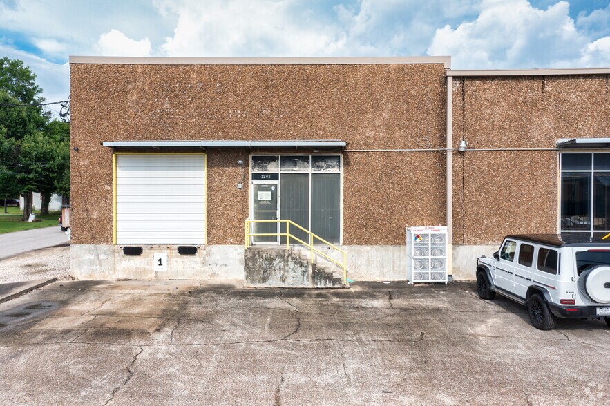 1202-1398 Harris St, Houston, TX à louer - Photo du bâtiment - Image 2 de 8