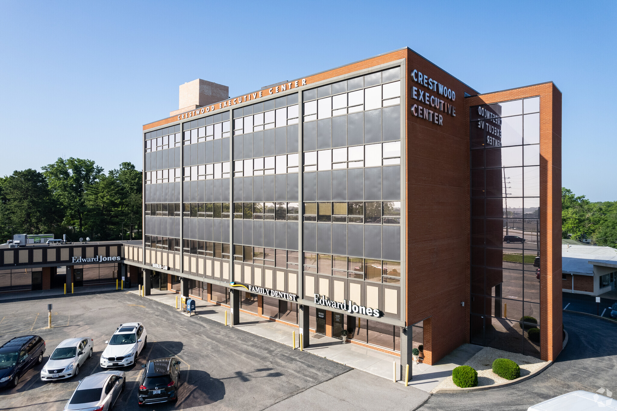 50 Crestwood Executive Ctr, Saint Louis, MO for lease Building Photo- Image 1 of 12