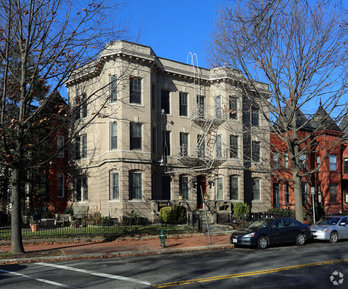 119 8th St SE, Washington, DC à vendre - Photo principale - Image 1 de 1