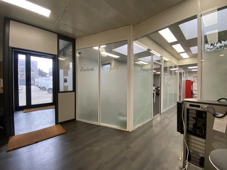 Flex dans Ivry-sur-Seine à louer - Photo intérieure - Image 2 de 17