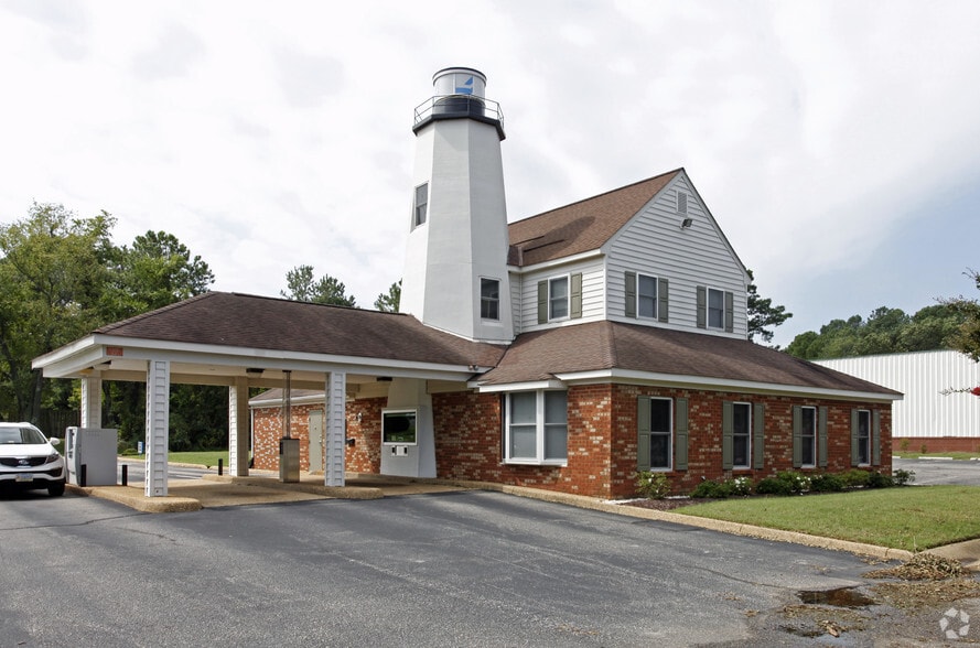 3140 George Washington Memorial Hwy, Hayes, VA for sale - Building Photo - Image 2 of 6