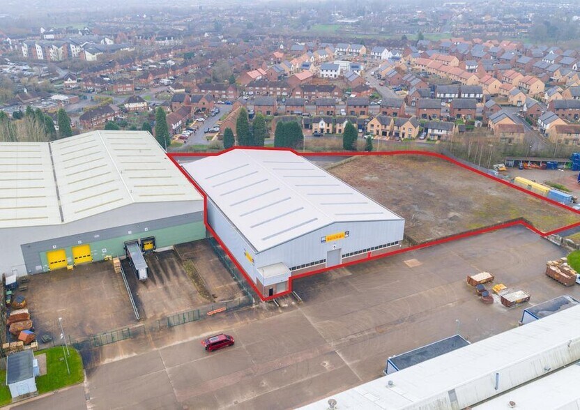 Lower Milehouse Ln, Newcastle Under Lyme à louer - Photo du bâtiment - Image 2 de 14