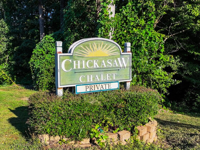 115 Chalet Ln, Henderson, TN à vendre - Photo du bâtiment - Image 1 de 18