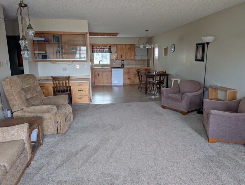 702 S 3rd St E, Malta, MT à vendre - Photo intérieure - Image 2 de 16