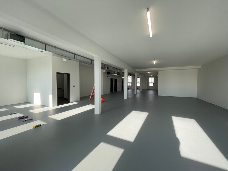 622 W Roosevelt Rd, Chicago, IL à louer - Photo intérieure - Image 2 de 3