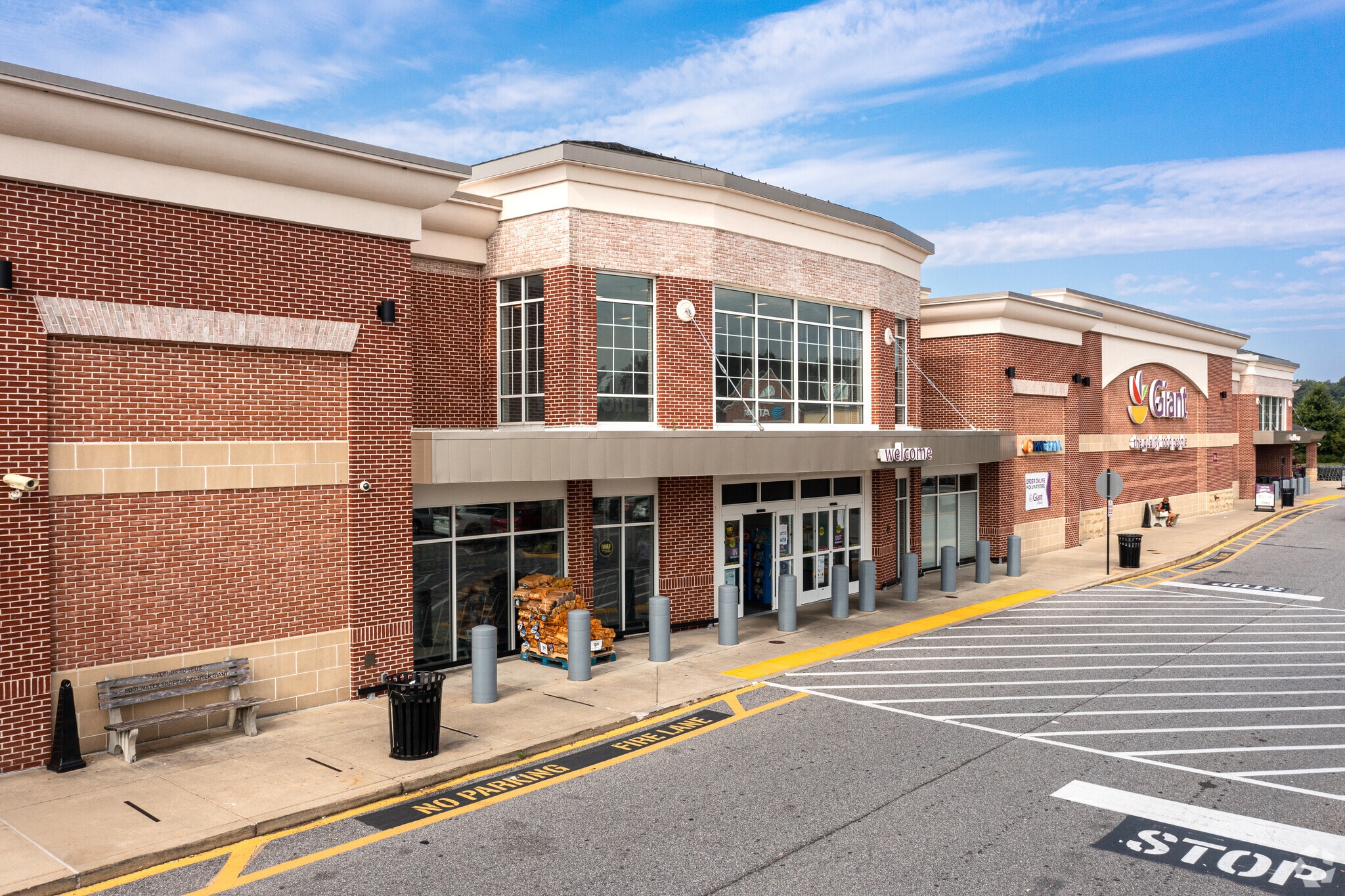 3-15 Lee Airpark Dr, Edgewater, MD for lease Building Photo- Image 1 of 45