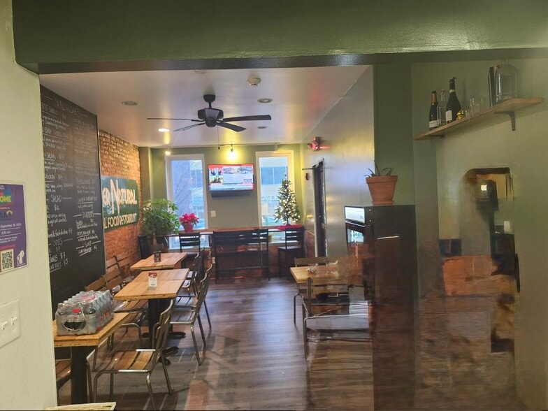 1541 Spring Garden St, Philadelphia, PA for lease - Building Photo - Image 3 of 5