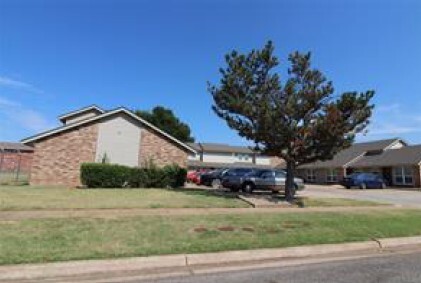 217 Bull Run St, Norman, OK for sale - Building Photo - Image 1 of 60