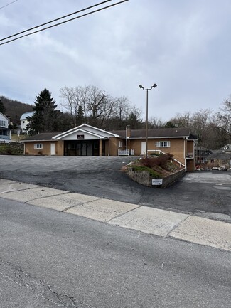 Plus de détails pour 79 J St, Johnstown, PA - Vente au détail à vendre