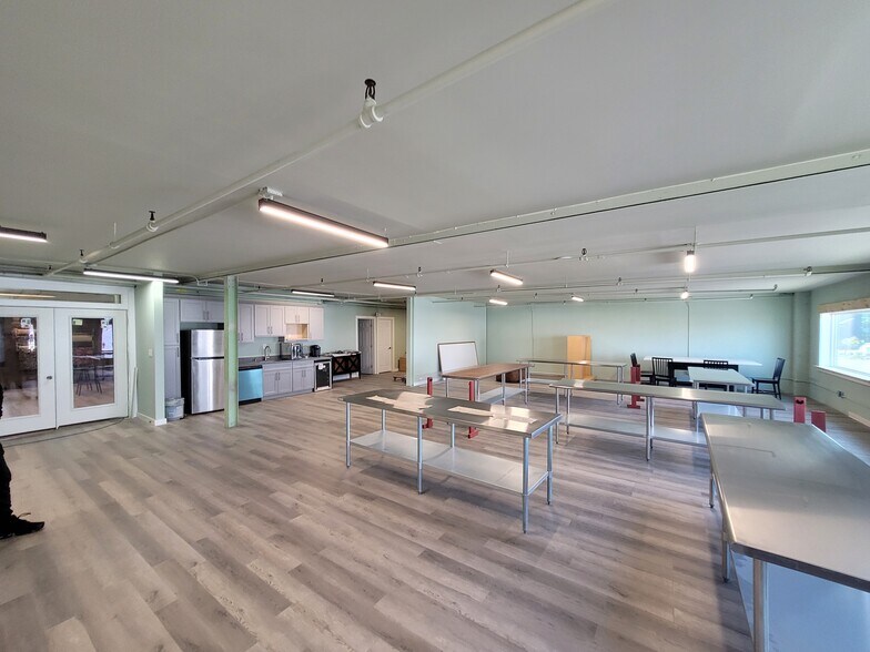 145 Water St, Norwalk, CT à vendre - Photo intérieure - Image 3 de 11