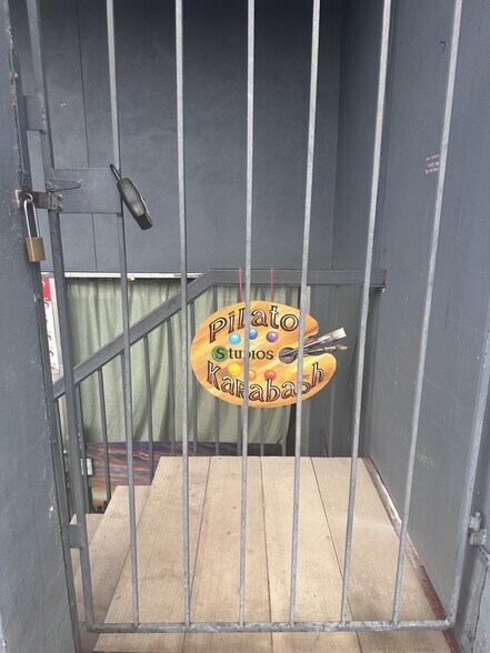 319 E Calder Way, State College, PA à louer - Photo du bâtiment - Image 2 de 4