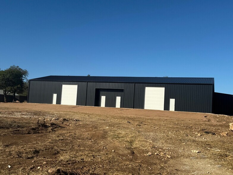 22601 Ranch Road 12, Dripping Springs, TX à louer - Photo du bâtiment - Image 2 de 12