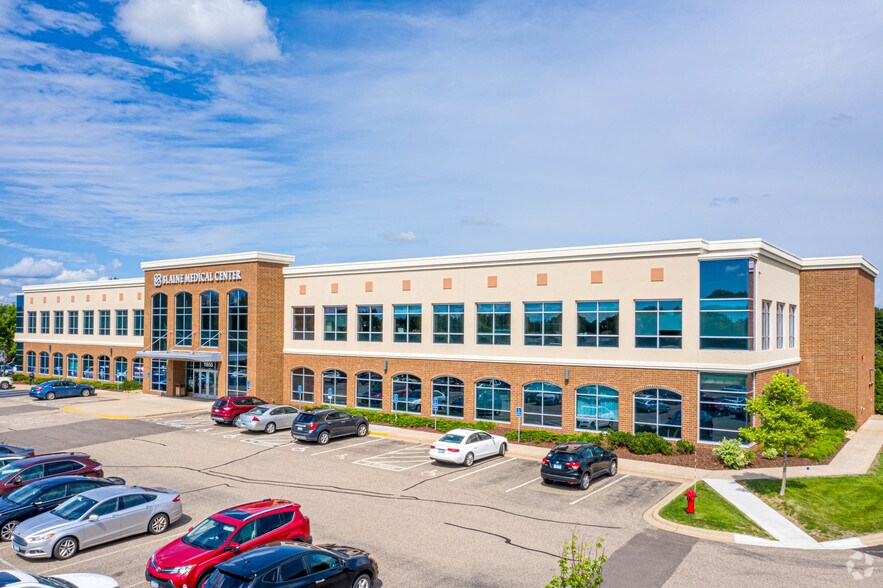 11855 Ulysses St NE, Blaine, MN for lease - Building Photo - Image 1 of 2
