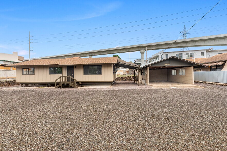 667-B Kam Hwy, Pearl City, HI à louer - Photo principale - Image 1 de 12