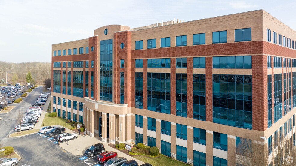 10300 Ormsby Park Pl, Louisville, KY for lease - Building Photo - Image 3 of 10