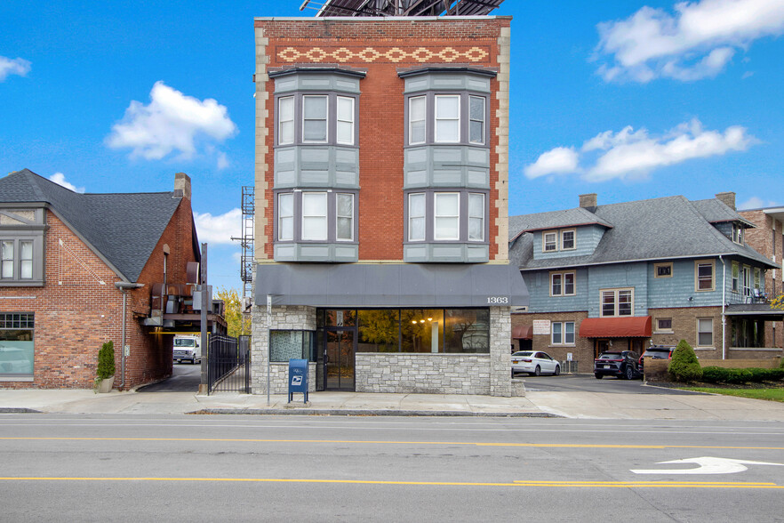 1363 Delaware Ave, Buffalo, NY for sale - Primary Photo - Image 1 of 40