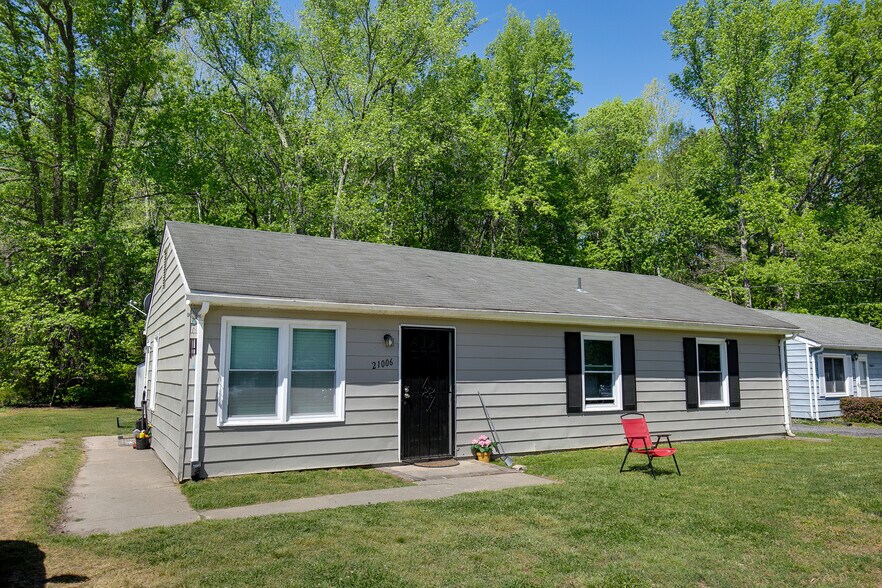 21006 Butler Ct, South Chesterfield, VA for sale - Primary Photo - Image 1 of 1