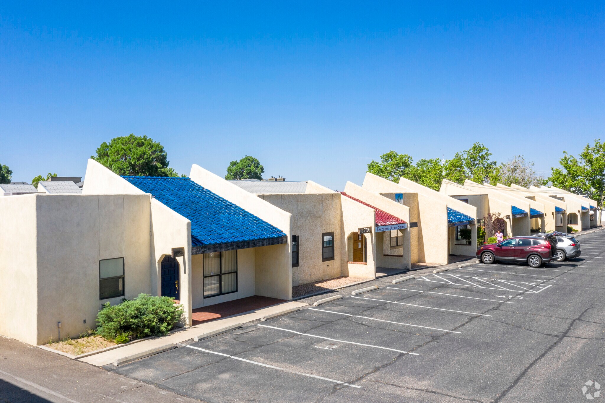 5712-5750 Osuna Rd NE, Albuquerque, NM à vendre Photo principale- Image 1 de 1