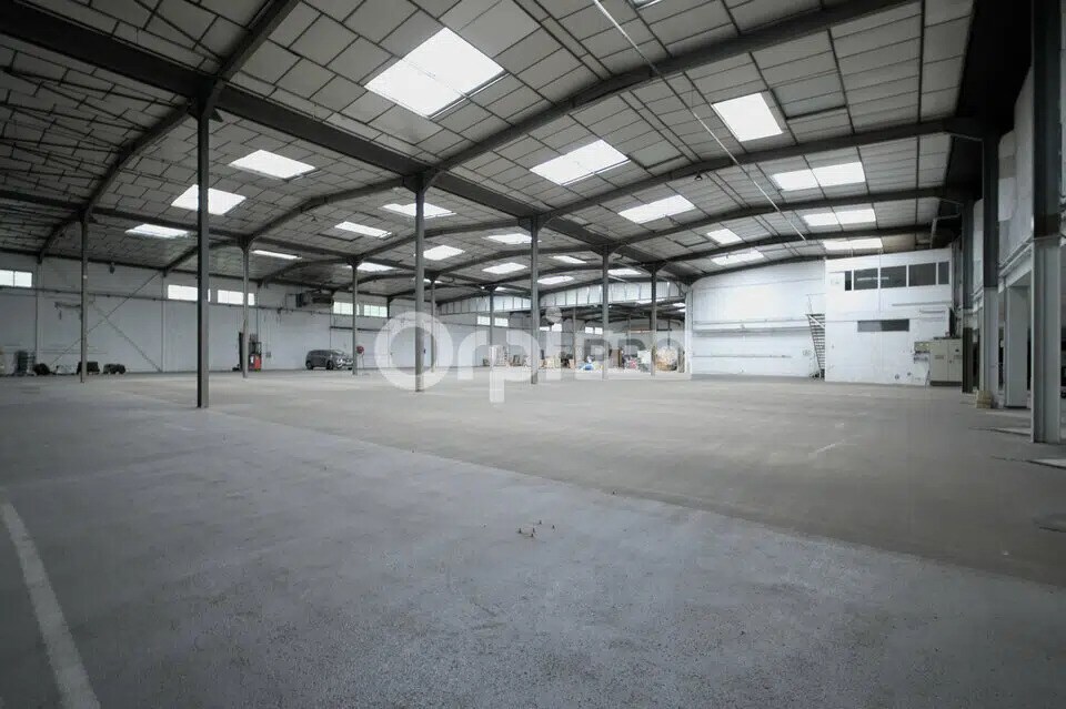 15 Rue Jean Corona, Vaulx-en-Velin for lease Interior Photo- Image 1 of 8