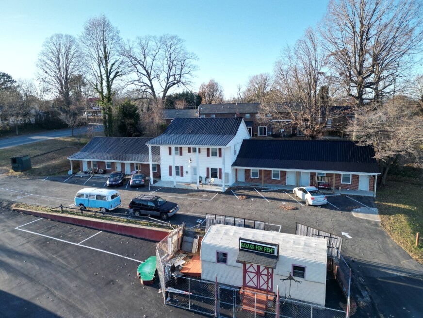 671 E Court St, Marion, NC à vendre Photo intérieure- Image 1 de 29