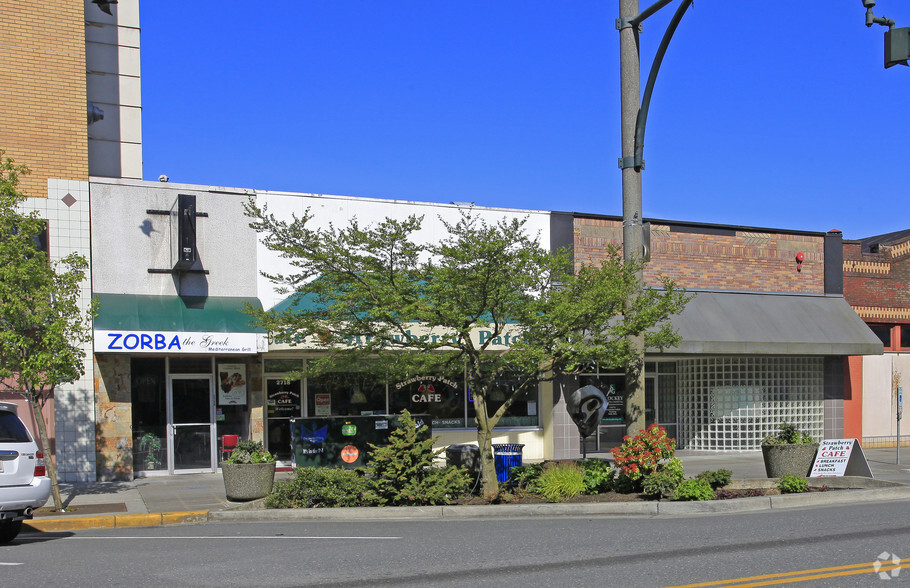 2718 Colby Ave, Everett, WA à vendre - Photo du bâtiment - Image 3 de 13