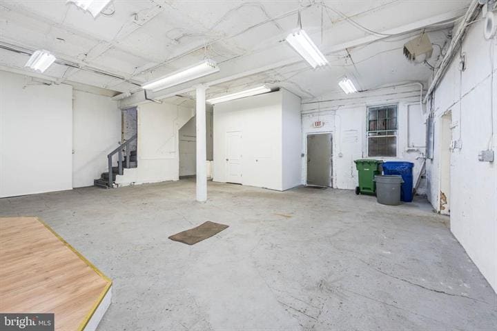 242 S Dean St, Baltimore, MD for lease - Building Photo - Image 3 of 23