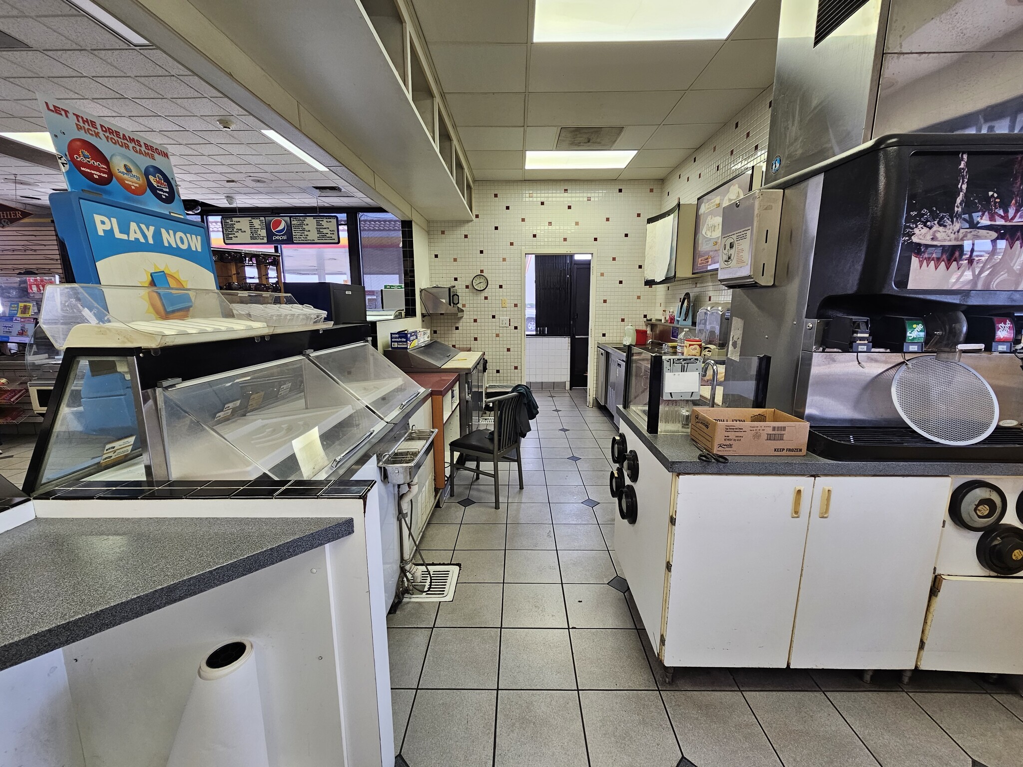 27908 Hwy 99, Visalia, CA for sale Interior Photo- Image 1 of 17