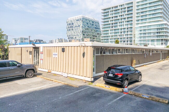 Plus de détails pour 8140 Cook Rd, Richmond, BC - Commerce de détail à louer