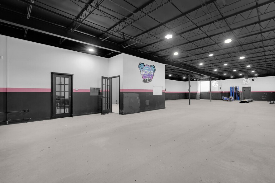 4725 E 10th Ave, Hialeah, FL à louer - Photo du bâtiment - Image 1 de 24