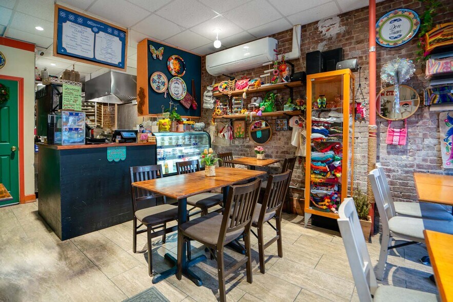 2108 Second Ave, New York, NY à louer - Photo du bâtiment - Image 2 de 9