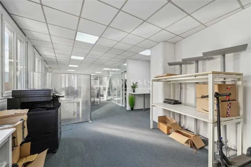 Office in Montrouge for lease - Interior Photo - Image 1 of 5