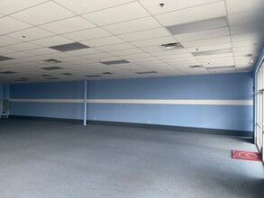 3950 W Lake Mead Blvd, North Las Vegas, NV for lease Building Photo- Image 2 of 2