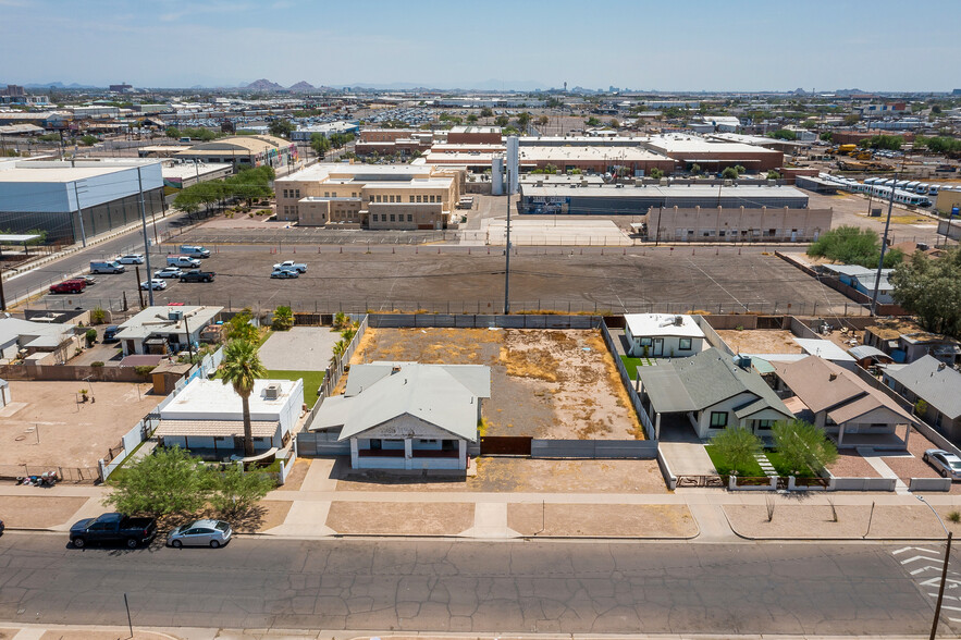 709 S 3rd St, Phoenix, AZ à vendre - Photo du bâtiment - Image 1 de 13