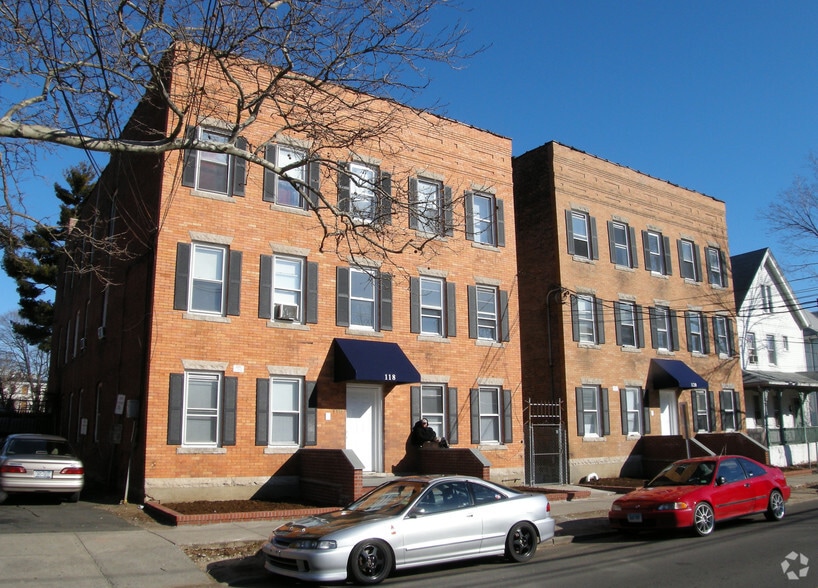118 Henry St, Stamford, CT for sale - Building Photo - Image 2 of 3
