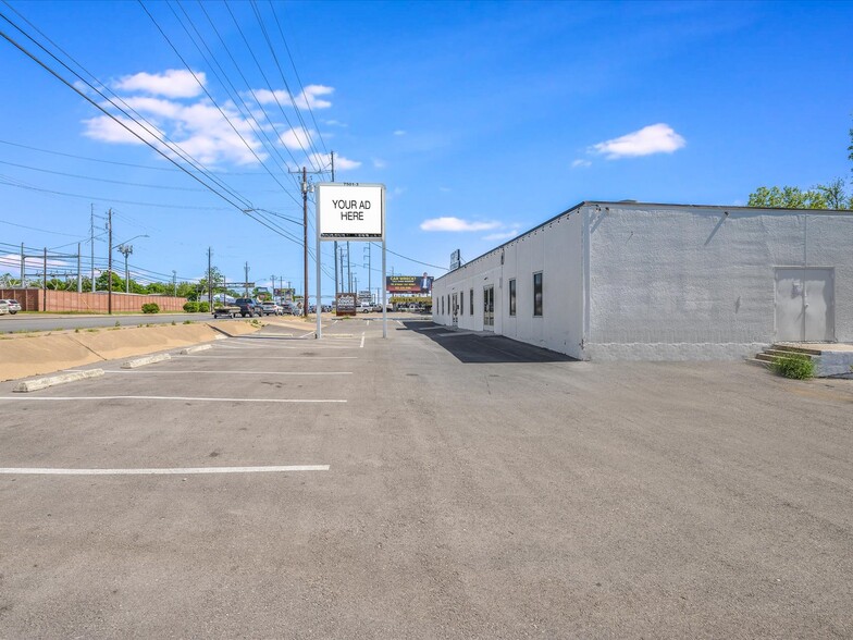 7503 N Lamar Blvd, Austin, TX for lease - Building Photo - Image 2 of 10