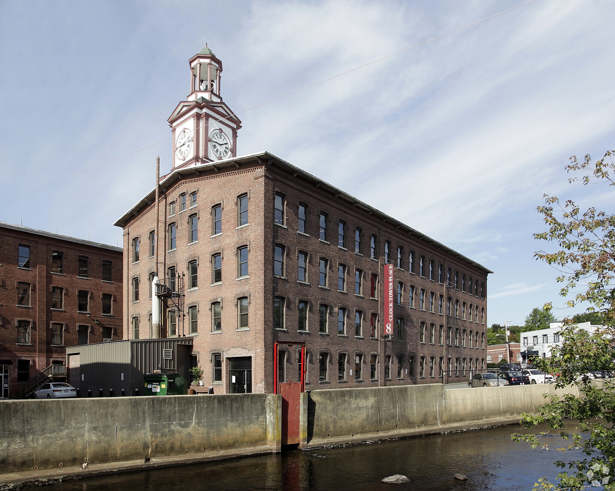 7 Mill St, Maynard, MA à louer Photo principale- Image 1 de 4