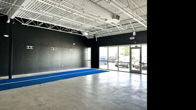 4920 State Highway 121, Lewisville, TX for lease Interior Photo- Image 2 of 4