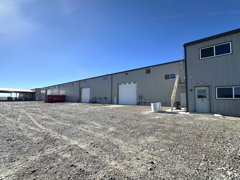 18668 B50 Rd, Delta, CO à vendre - Photo du bâtiment - Image 2 de 44