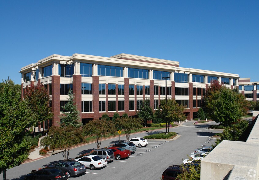 3780 Mansell Rd, Alpharetta, GA à louer - Photo du bâtiment - Image 3 de 25