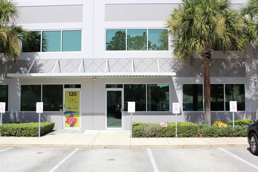 6457 Hazeltine National Dr, Orlando, FL for sale - Building Photo - Image 2 of 26