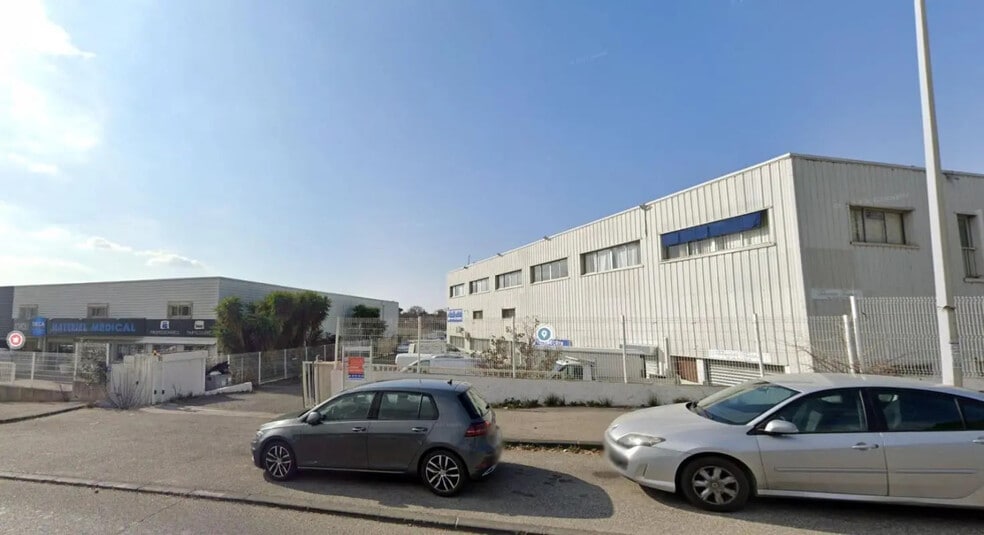 Flex in Marseille for lease - Building Photo - Image 3 of 5