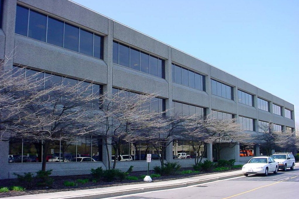 440 S Executive Dr, Brookfield, WI for lease Building Photo- Image 1 of 5