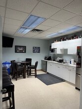 20 Airport Rd NW, Edmonton, AB for lease Interior Photo- Image 1 of 14