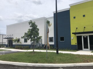 Plus de détails pour 8168 SW Jack James Dr, Stuart, FL - Industriel à louer