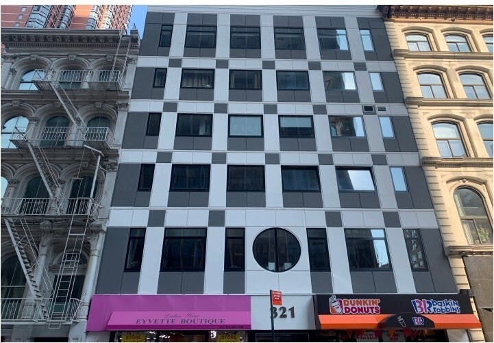 321-323 Broadway, New York, NY for lease - Building Photo - Image 3 of 10