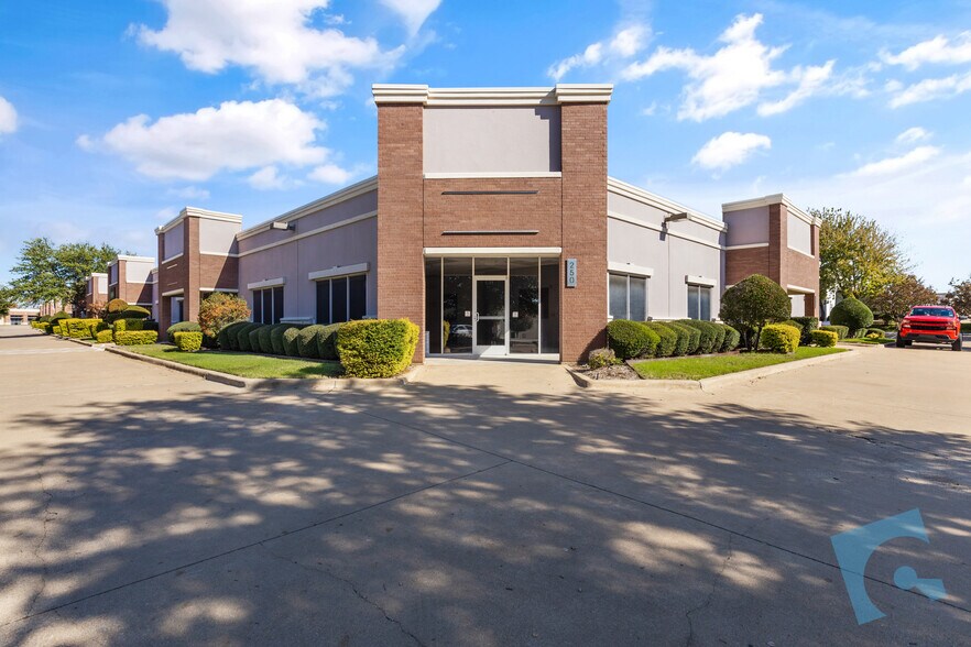 545 S Nolen Dr, Southlake, TX à louer - Photo du bâtiment - Image 3 de 11