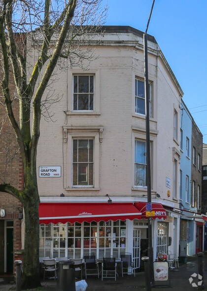 59 Grafton Rd, Londres à vendre - Photo principale - Image 1 de 2