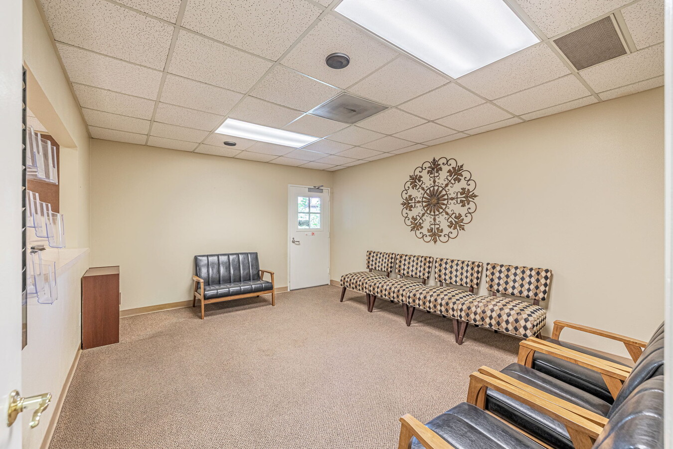 44725 10th St W, Lancaster, CA 93534 - Unité 290 - - Photo intérieure - Image 2 of 28