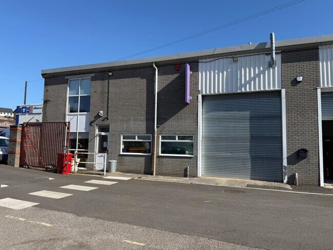 Plus de détails pour Bradley Ln, Newton Abbot - Industriel à louer